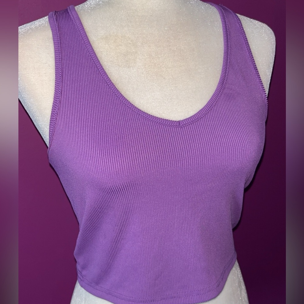 Shein Essence V Neck Rib-Knit Crop Tank Top - Picture 5 of 6